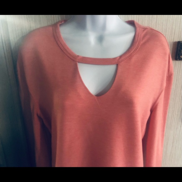 🎉HP🎉Juicy Couture💞Cutout Long Sleeve Sweatshirt💞Measurements in Pic💞 - Picture 3 of 8